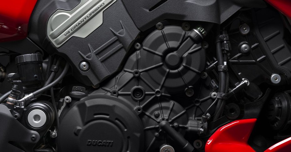 Ducati Diavel V4