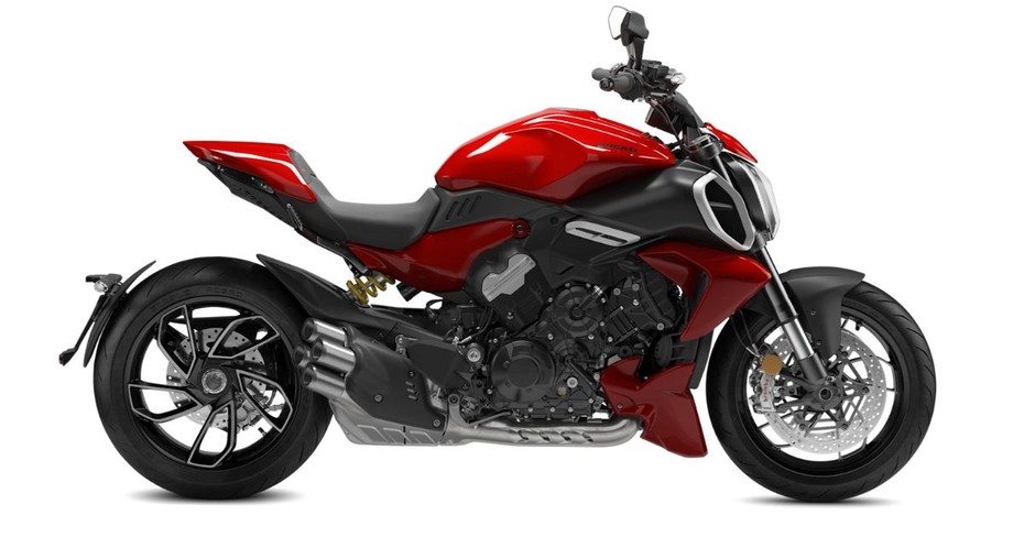 Ducati Diavel V4