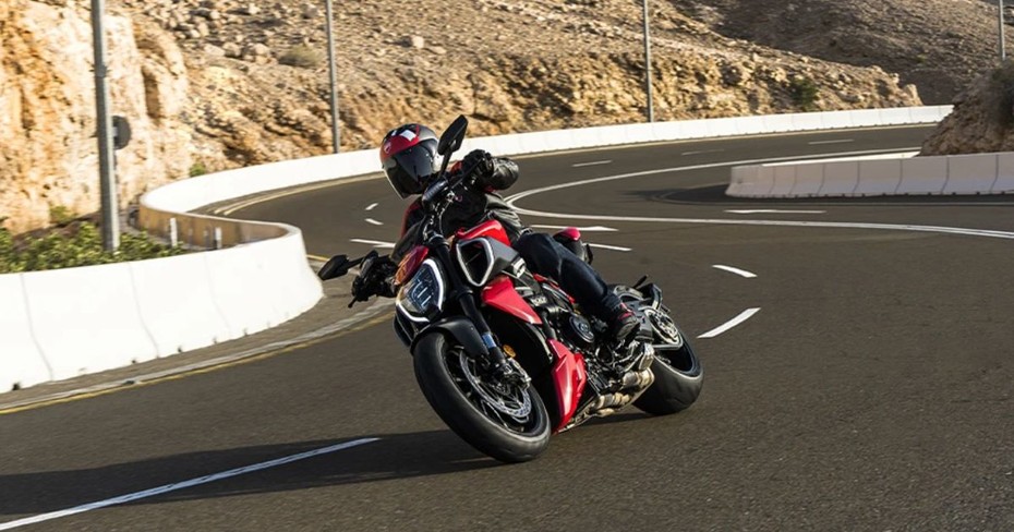 Ducati Diavel V4