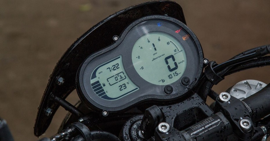 Benelli Leoncino 500 Features