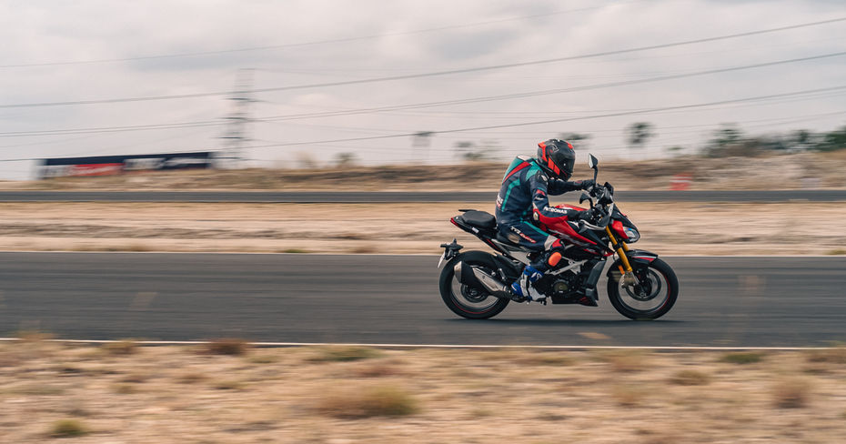 2025 TVS Apache RTR 310 Highway Performance 2025 TVS Apache RTR 310 Highway Performance
