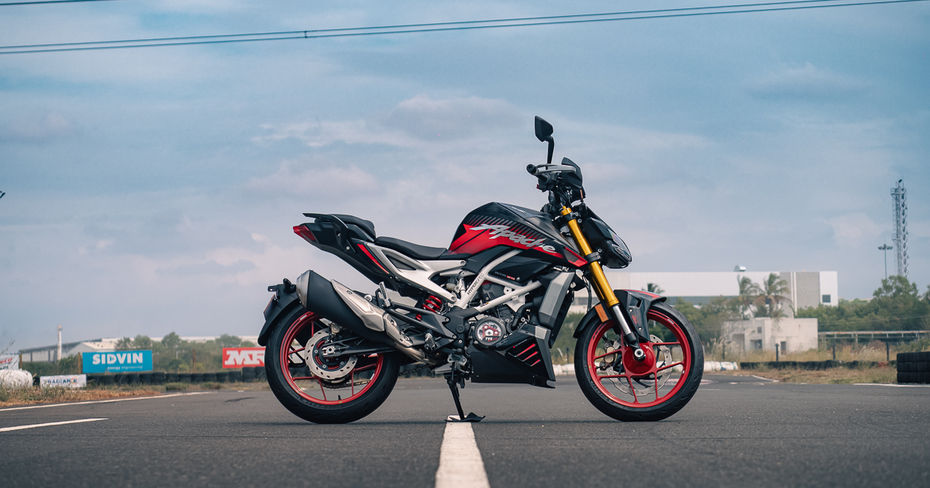 2025 TVS Apache RTR 310 Side Profile 2025 TVS Apache RTR 310 Side Profile