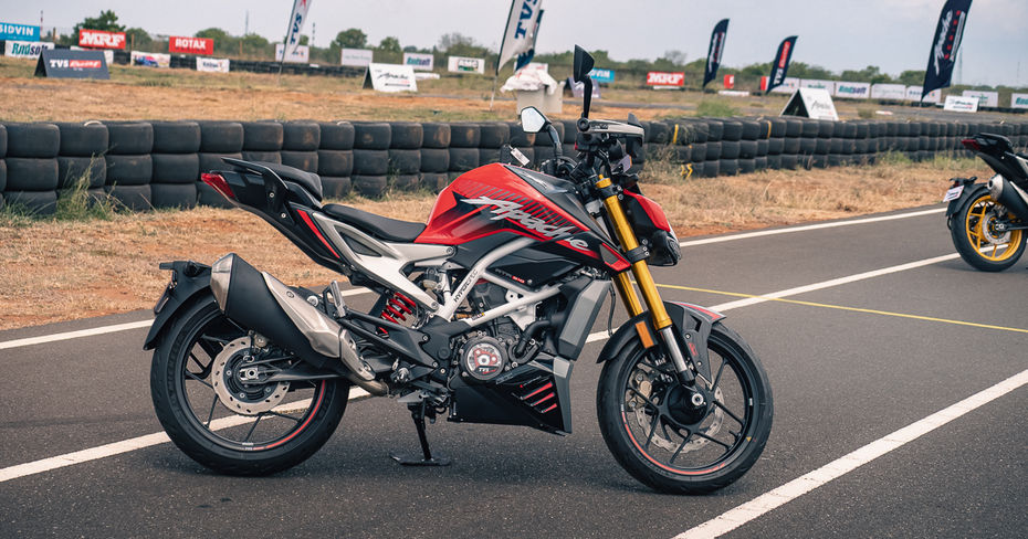 2025 TVS Apache RTR 310 Side Shot 2025 TVS Apache RTR 310 Side Shot