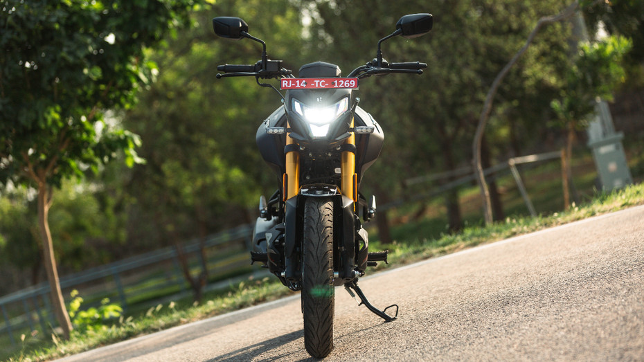 Hero Xtreme 160R 4V Front Profile