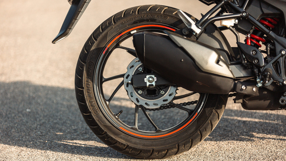 Hero Xtreme 160R 4V Rear Tyre