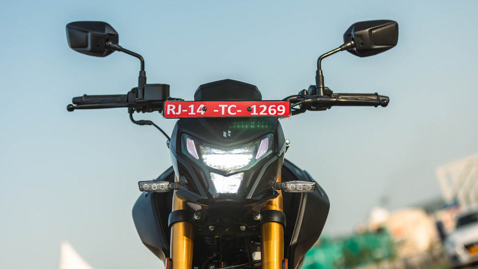 Hero Xtreme 160R 4V Headlight