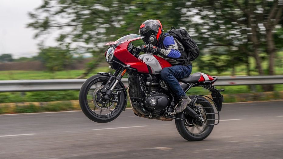 Triumph Thruxton 400 Riding Shot