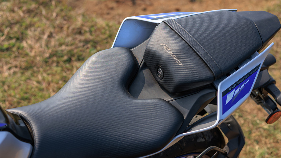Yamaha R15 V4 Seat