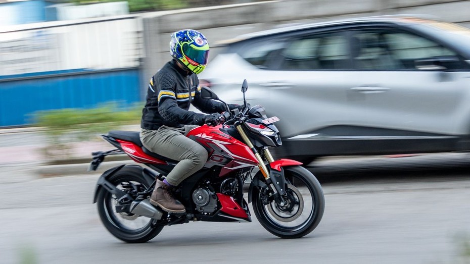 Bajaj Pulsar N250