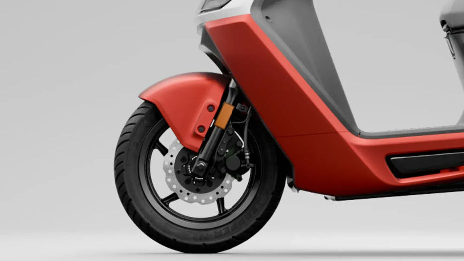 TVS Orbiter vs Ather Rizta: Which Electric Family Scooter To Buy TVS Orbiter vs Ather Rizta: Which Electric Family Scooter To Buy