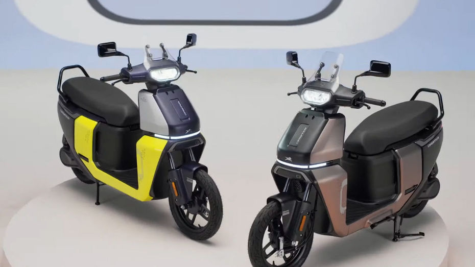 TVS Orbiter vs Ather Rizta: Which Electric Family Scooter To Buy TVS Orbiter vs Ather Rizta: Which Electric Family Scooter To Buy