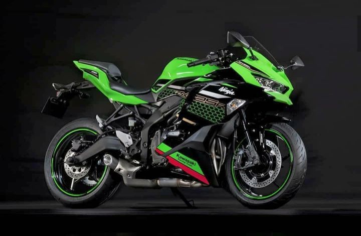 The Ninja ZX-25R Will Cost The Same As A CBR650R! | BikeDekho