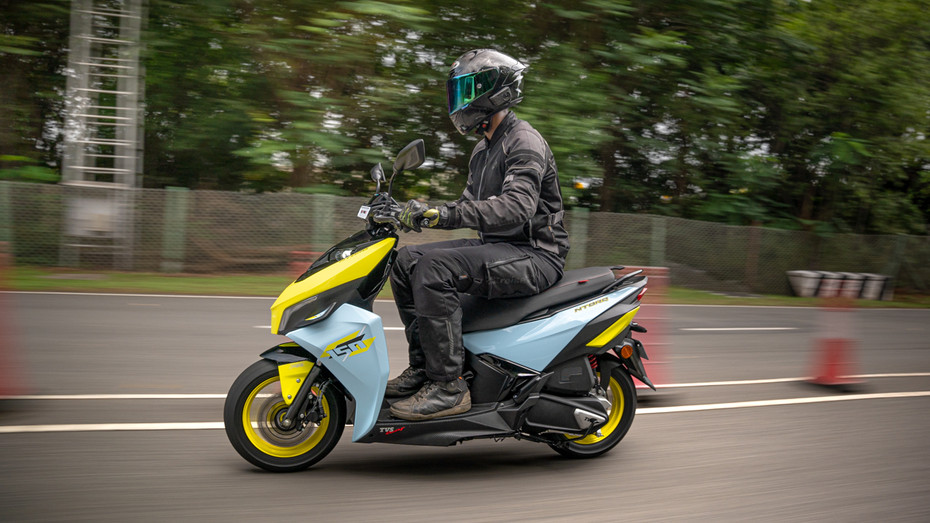 TVS Ntorq 150 Rider Ergonomics