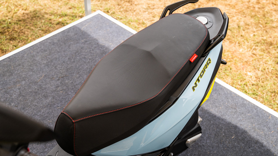 TVS Ntorq 150 Seat