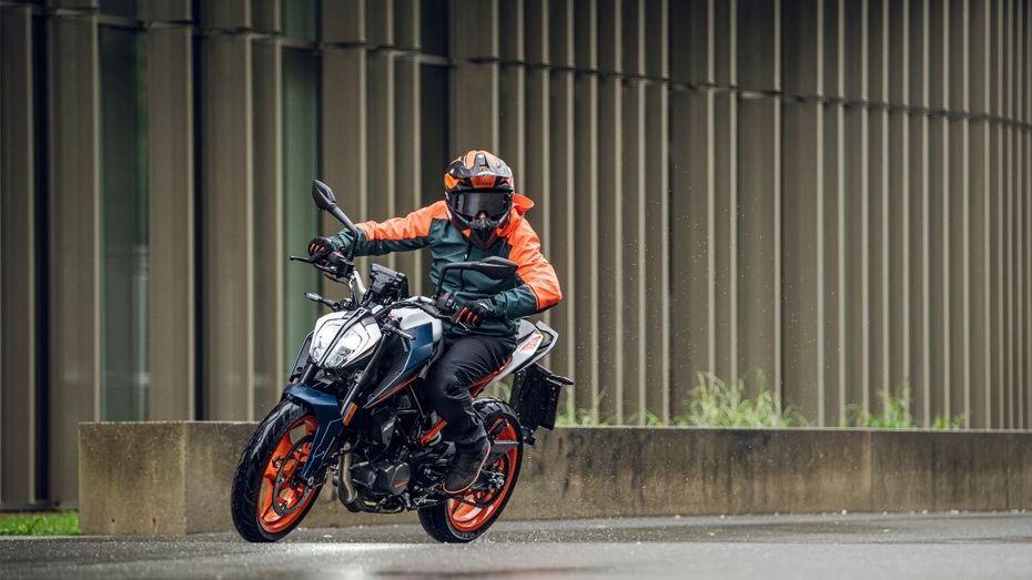 KTM 160 Duke Should You Buy?