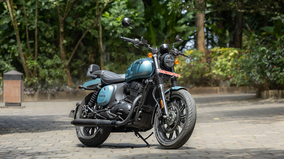 2025 Yezdi Roadster