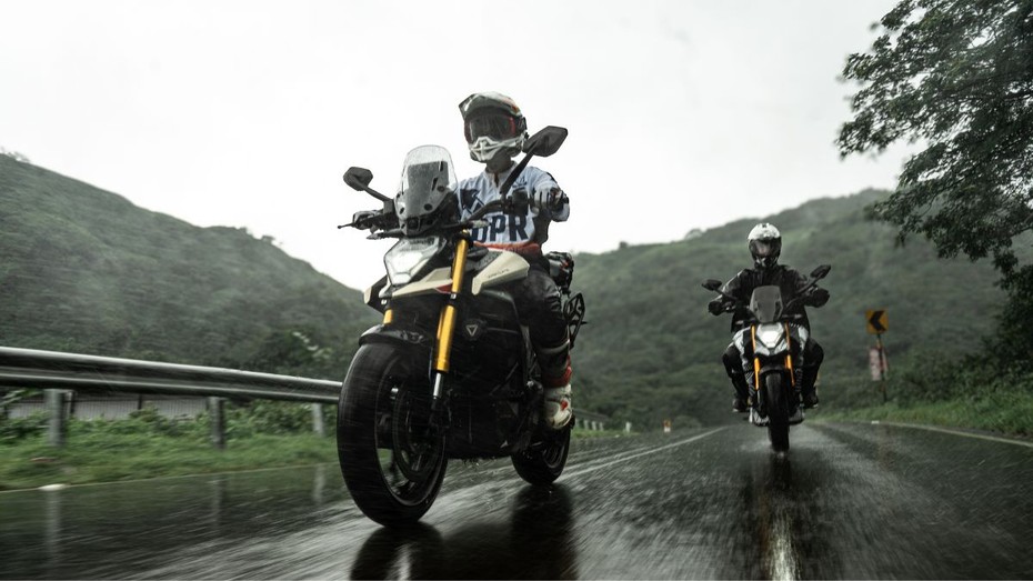 Picture of Top 5 Long Range Electric Dirt Bike Models for Trail Riding