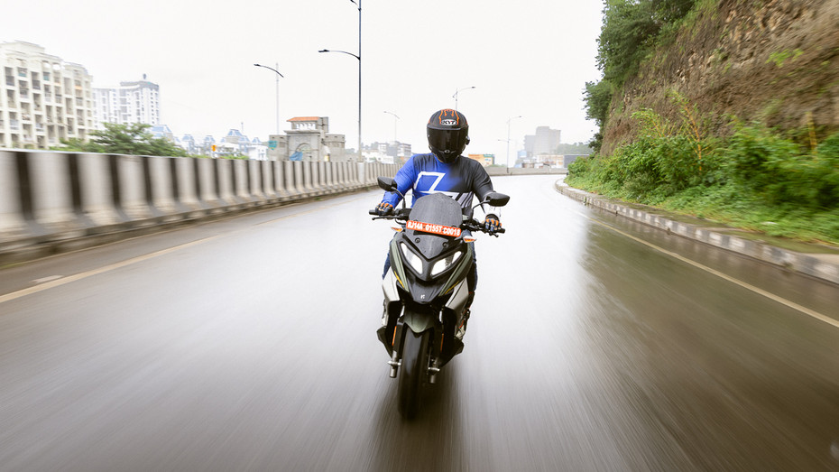 Hero Xoom 160 Highway Handling