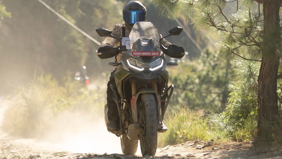 TVS Apache RTX 300 Performance TVS Apache RTX 300 Performance