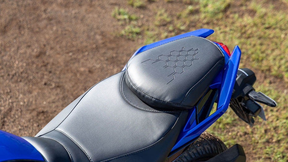 Honda CB125 Hornet Seat