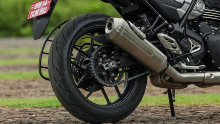 Chain Application Motorcycle Chain Maintenance: Simple & Easy Guide | BikeDekho
