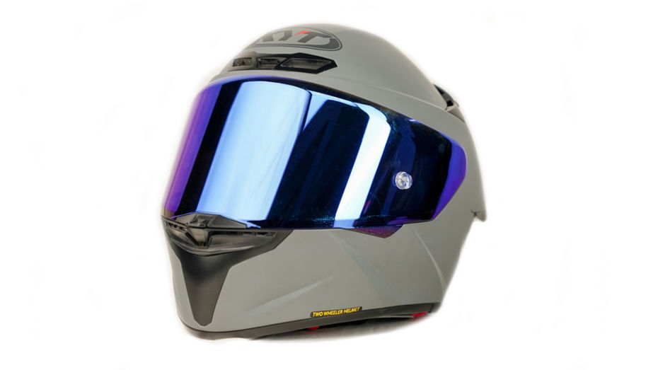 Top 5 Tips To Keep Your Helmet Clean and Fresh