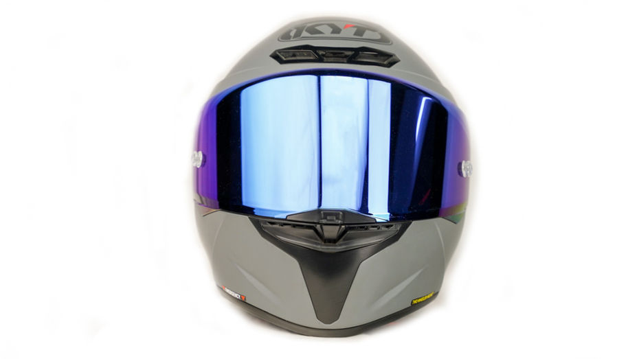 Top 5 Tips To Keep Your Helmet Clean and Fresh