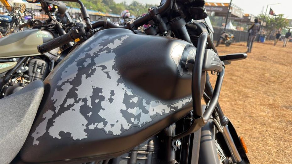 Royal Enfield Himalayan 450 Mana Black Colour Royal Enfield Himalayan 450 Mana Black Colour