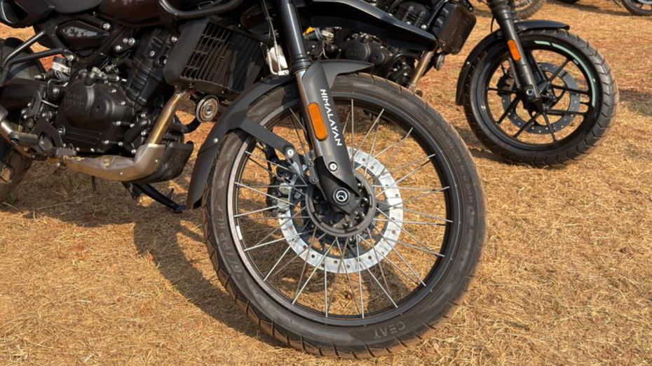 Royal Enfield Himalayan 450 Mana Black Tubeless Spoke Wheels Royal Enfield Himalayan 450 Mana Black Tubeless Spoke Wheels
