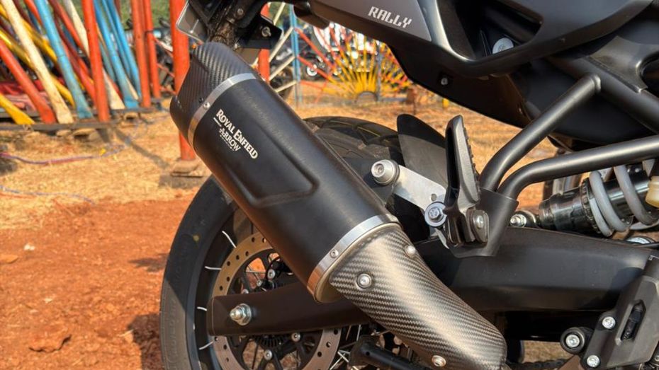 Royal Enfield Himalayan 450 Custom Arrow Exhaust Royal Enfield Himalayan 450 Custom Arrow Exhaust
