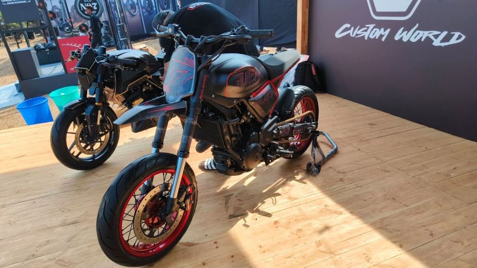 Royal Enfield Guerrilla 450 Supermoto Modified Bike