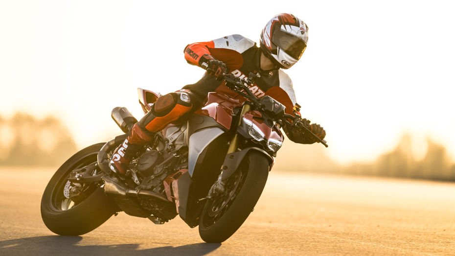 Ducati Streetfighter V2 Overview Ducati Streetfighter V2 Overview