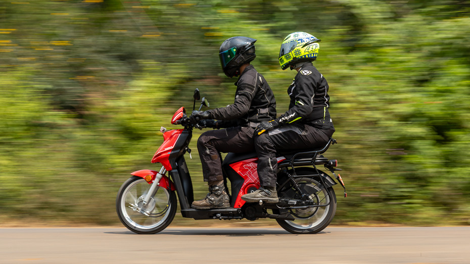 Numeros N-First Pillion Riding Shot