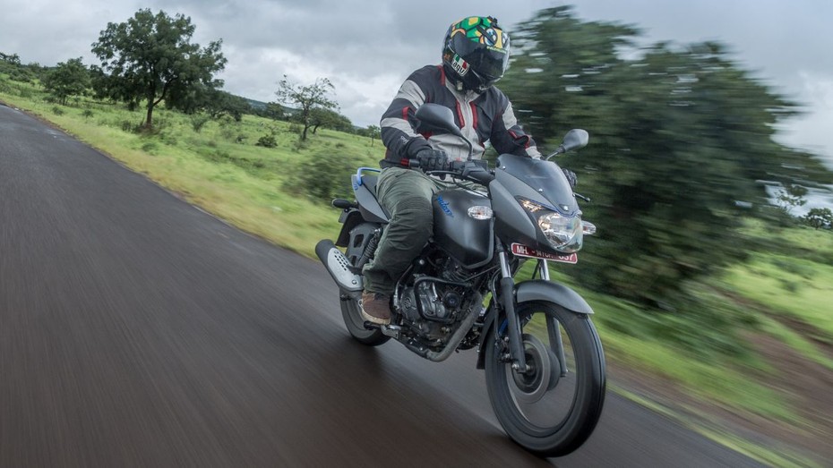 Bajaj Pulsar 125 City Handling