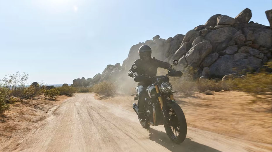 Triumph Tracker 400 vs Triumph Scrambler 400 X: Differences Explained