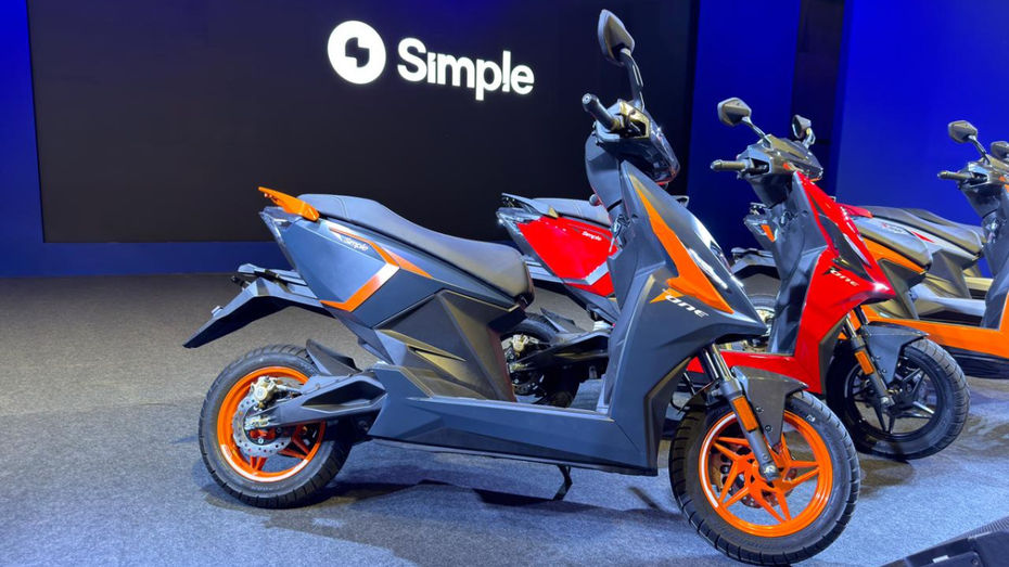 Simple One Gen 2 vs Ather 450X Simple One Gen 2 vs Ather 450X