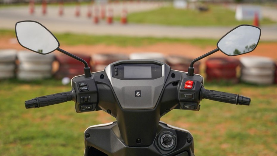 Suzuki e-Access Instrument Console