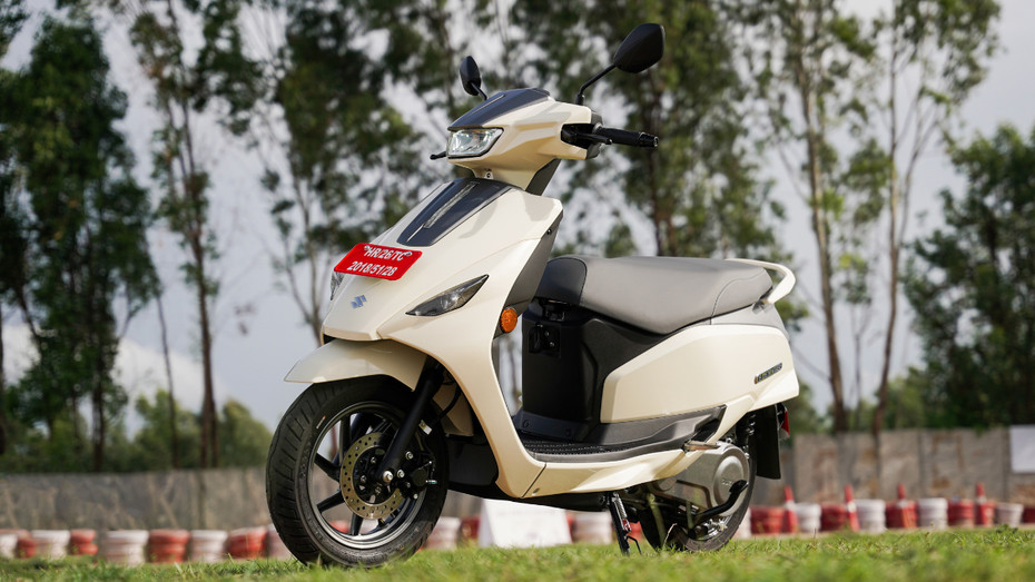 Suzuki e-Access Side Profile