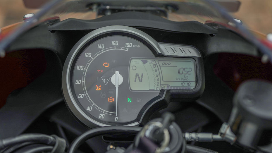 Continental GT 650 vs Thruxton 400