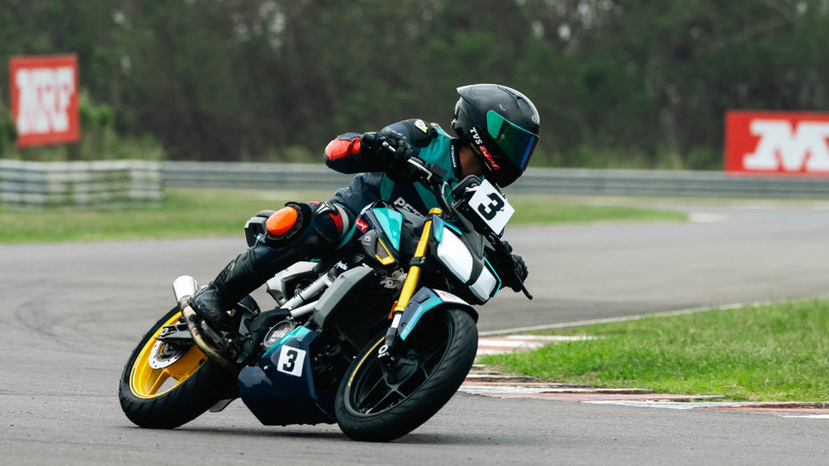 TVS Apache RTR 310 Race Bike TVS Apache RTR 310 Race Bike