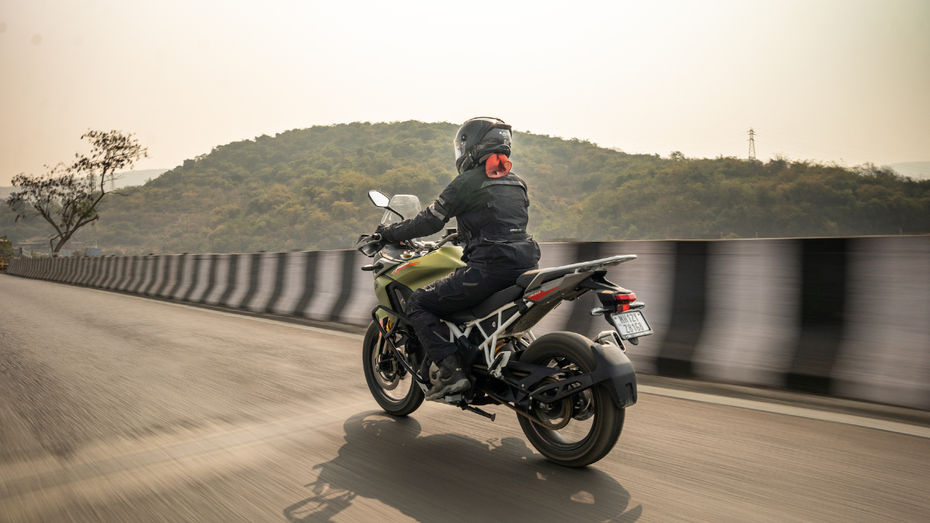 TVS Apache RTX Image Gallery