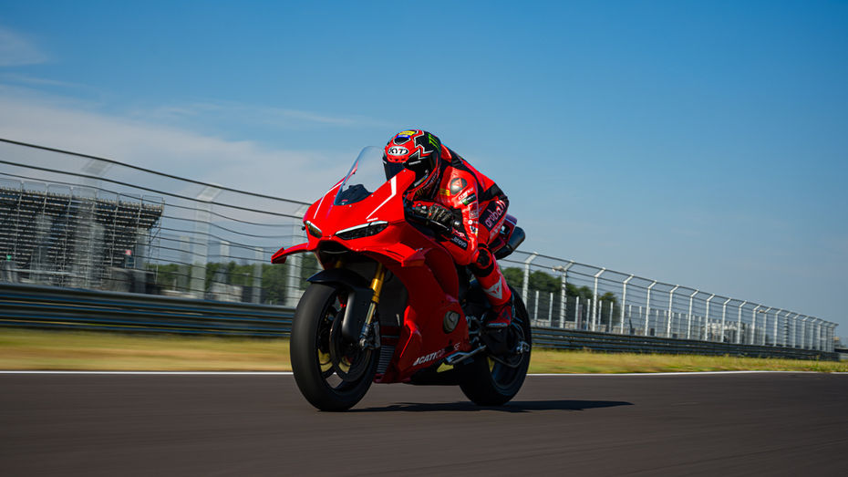 ducati panigale v4 ducati panigale v4