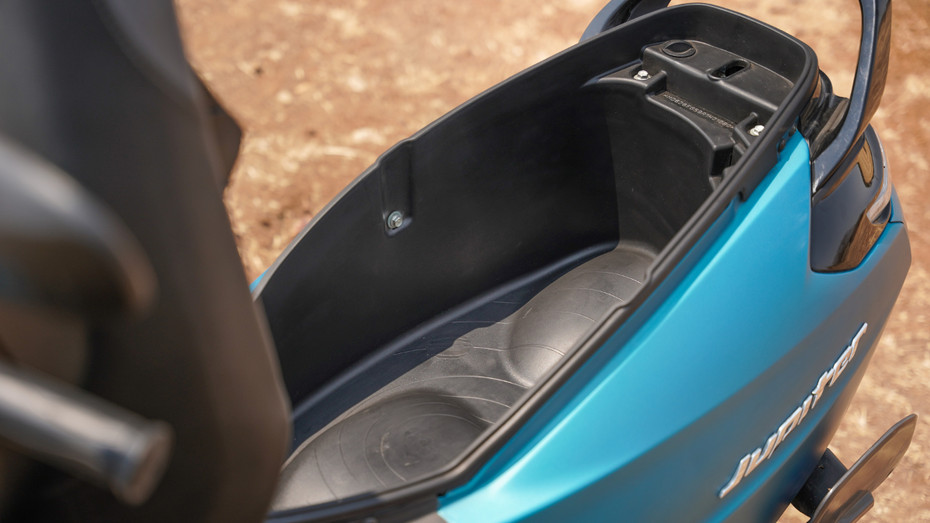 Jupiter 110 Storage