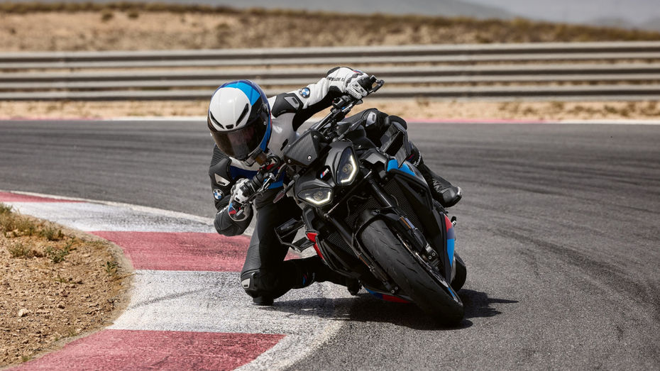 BMW M 1000 R Slide