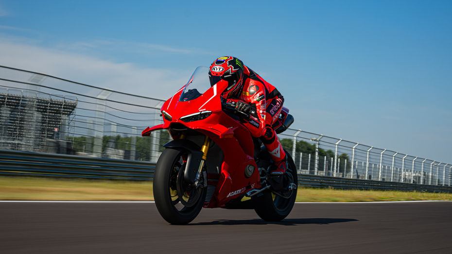 Ducati Panigale V4 R