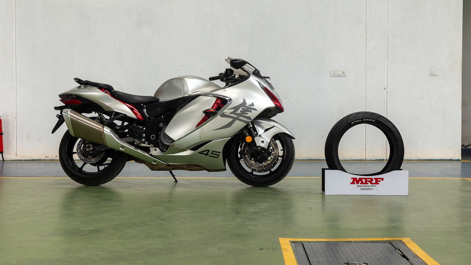 suzuki hayabusa with MRF tyres suzuki hayabusa