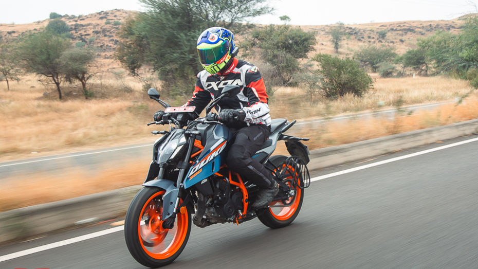 350cc KTM 390 Duke 350cc KTM 390 Duke