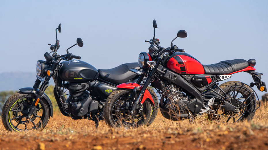 Royal Enfield Hunter 350 vs Yamaha XSR 155
