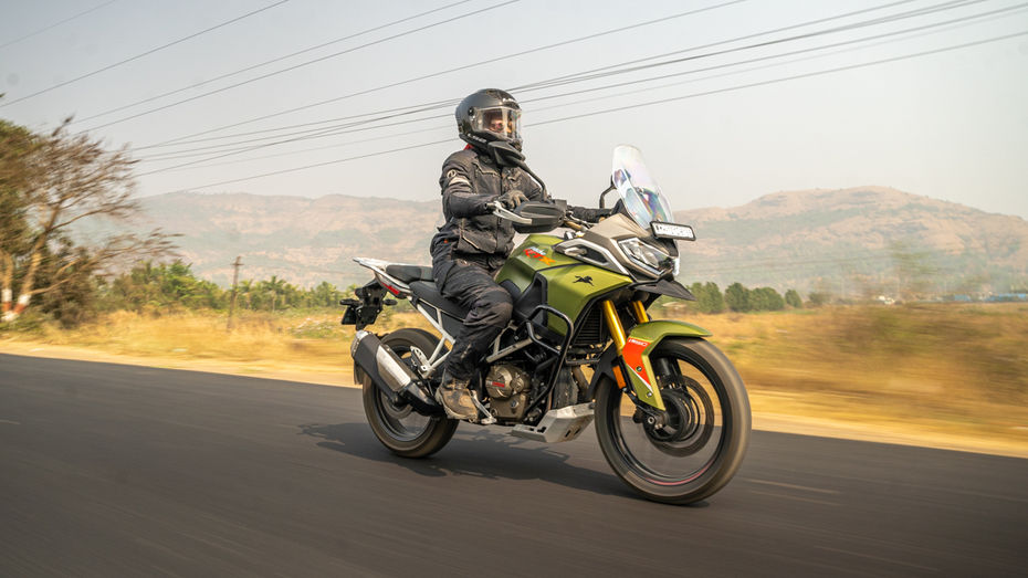 TVS Apache RTX 300 TVS Apache RTX 300