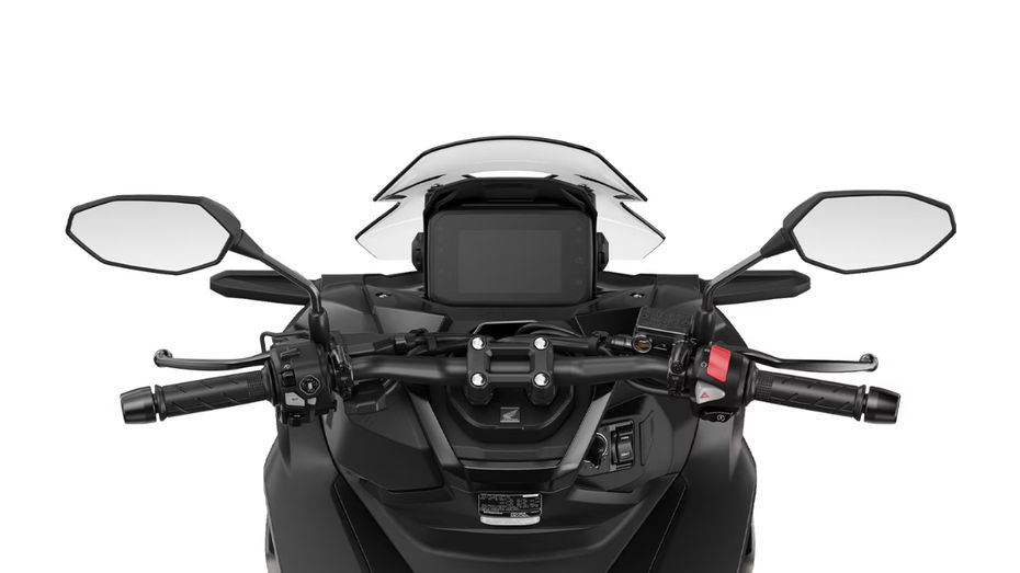 Upcoming Honda ADV 160 vs Yamaha Aerox 155 Upcoming Honda ADV 160 vs Yamaha Aerox 155